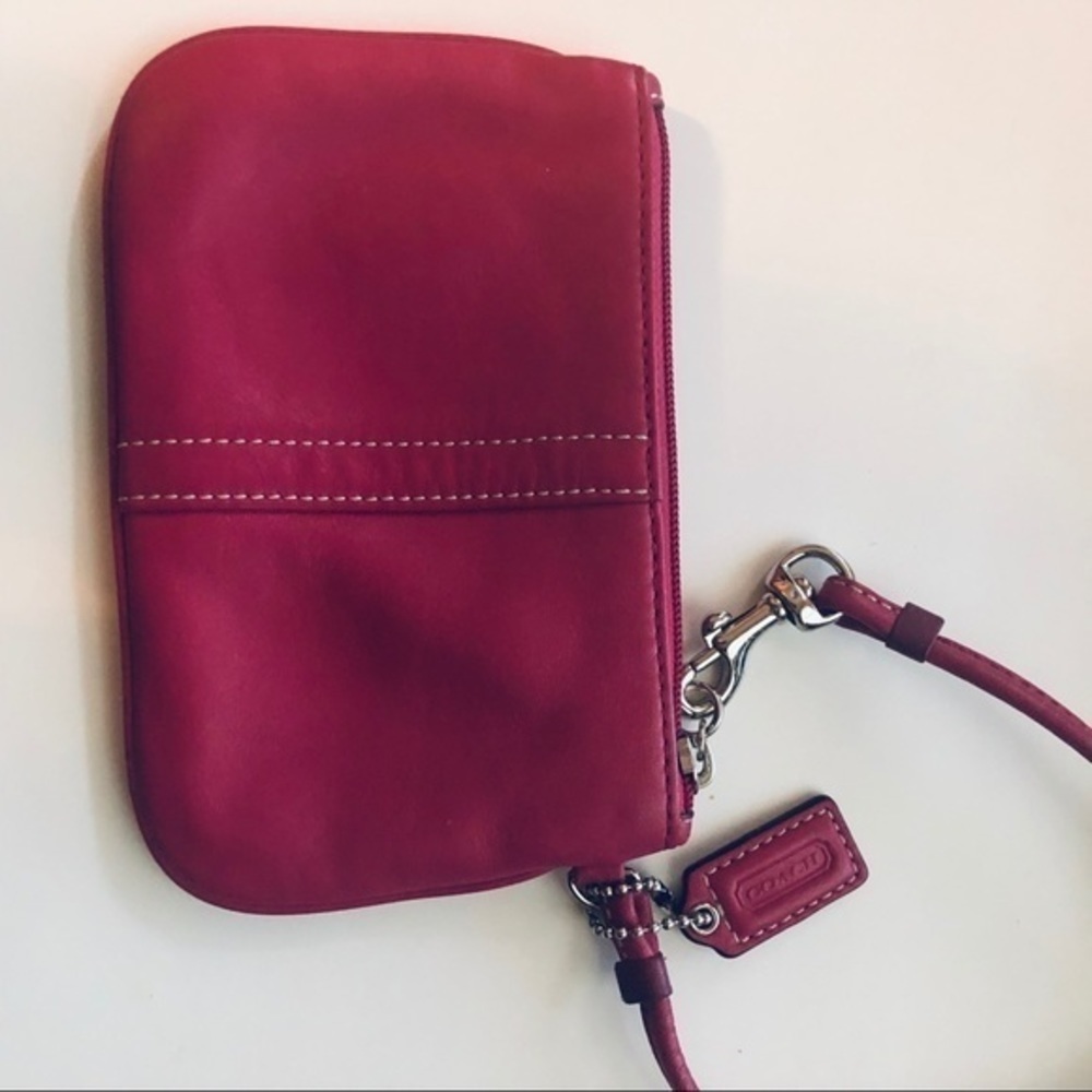 👛 COACH 👛 pink leather wristlet - Picture 3 of 6